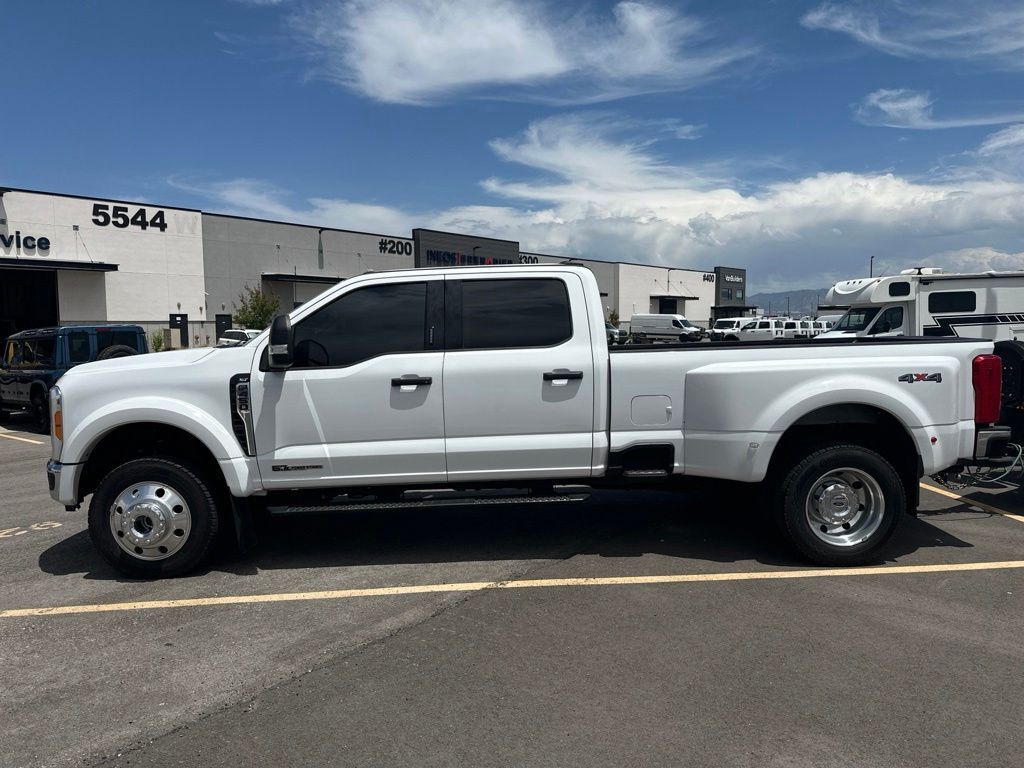 2023 Ford F-450SD XLT