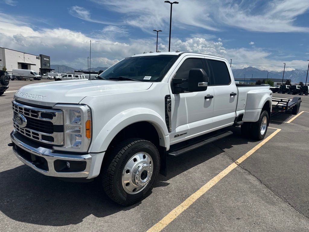 2023 Ford F-450SD XLT