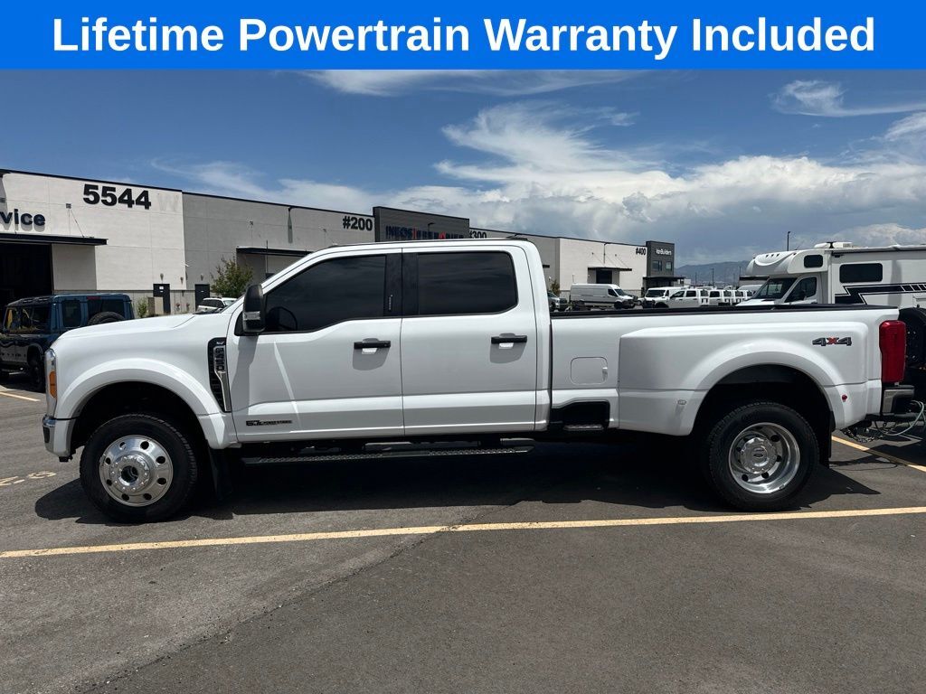 2023 Ford F-450SD XLT