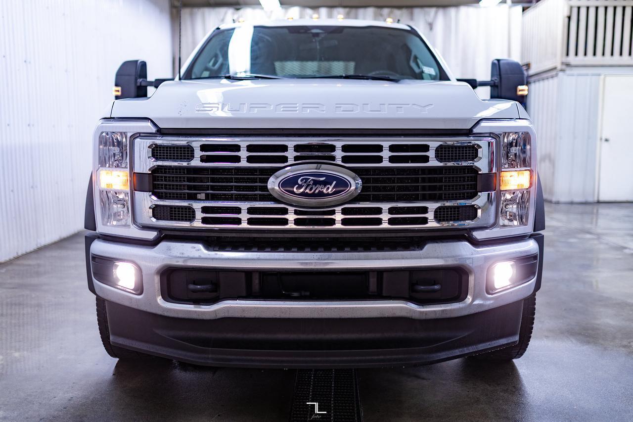 2023 Ford F-550 4x4 Crew Cab XLT Deck Diesel BCam Red Deer AB