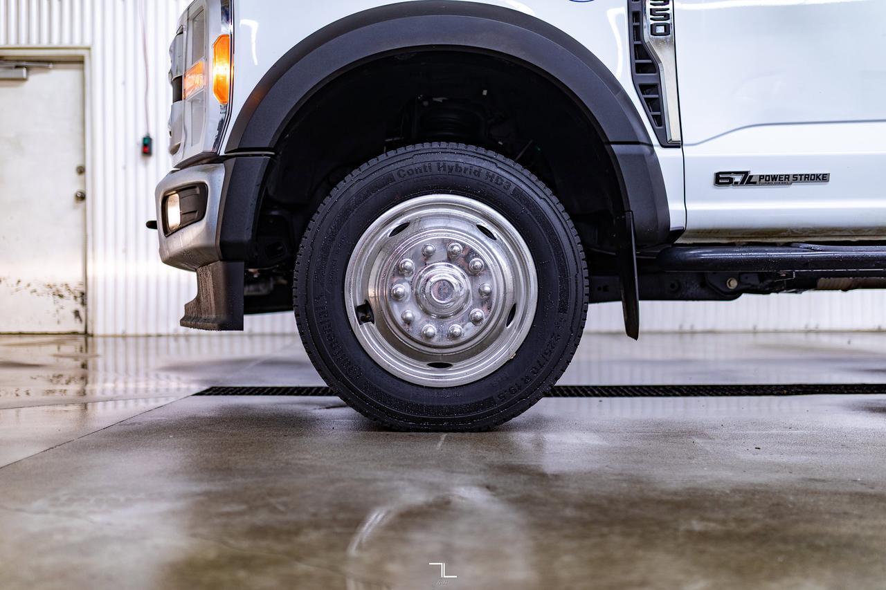 2023 Ford F-550 4x4 Crew Cab XLT Deck Diesel BCam Red Deer AB