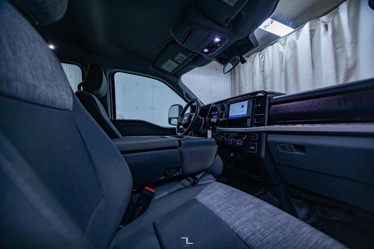 2023 Ford F-550 4x4 Crew Cab XLT Deck Diesel BCam Red Deer AB