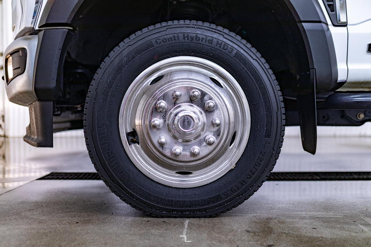 2023 Ford F-550 4x4 Crew Cab XLT Deck Diesel BCam Red Deer AB