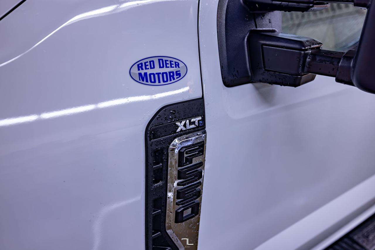 2023 Ford F-550 4x4 Crew Cab XLT Dump Box Diesel BCam Red Deer AB