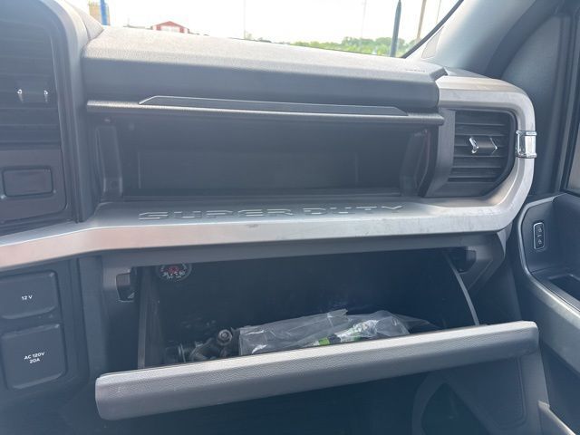 2023 Ford F-550SD XLT Random Lake WI