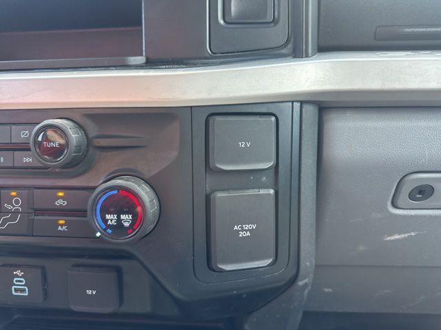 2023 Ford F-550SD XLT Random Lake WI