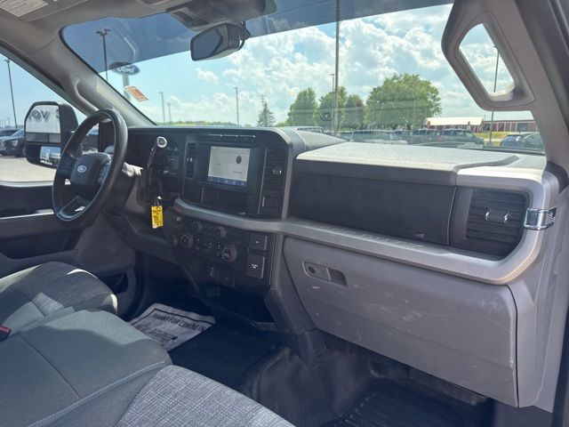 2023 Ford F-550SD XLT Random Lake WI