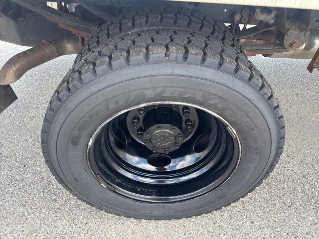 2023 Ford F-550SD XLT Random Lake WI