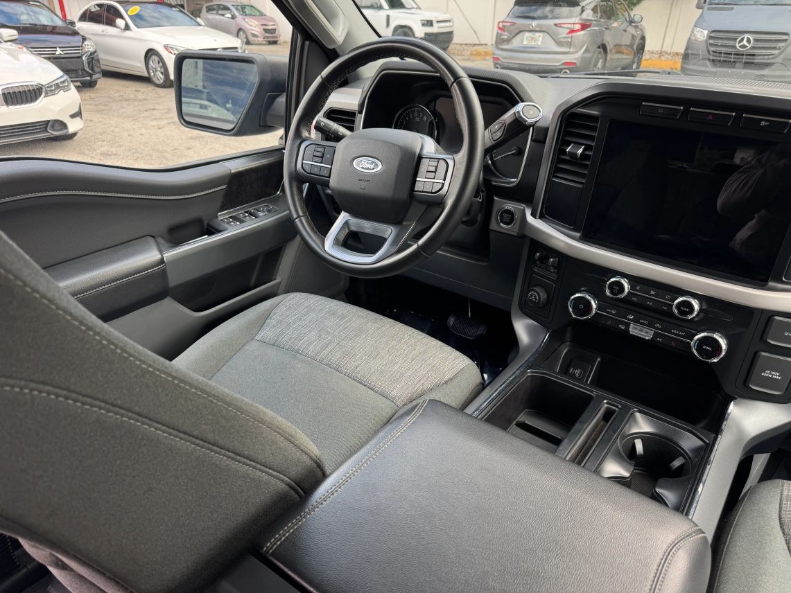 2023 Ford F150 SuperCrew Cab XLT Pickup 4D 5 1/2 ft