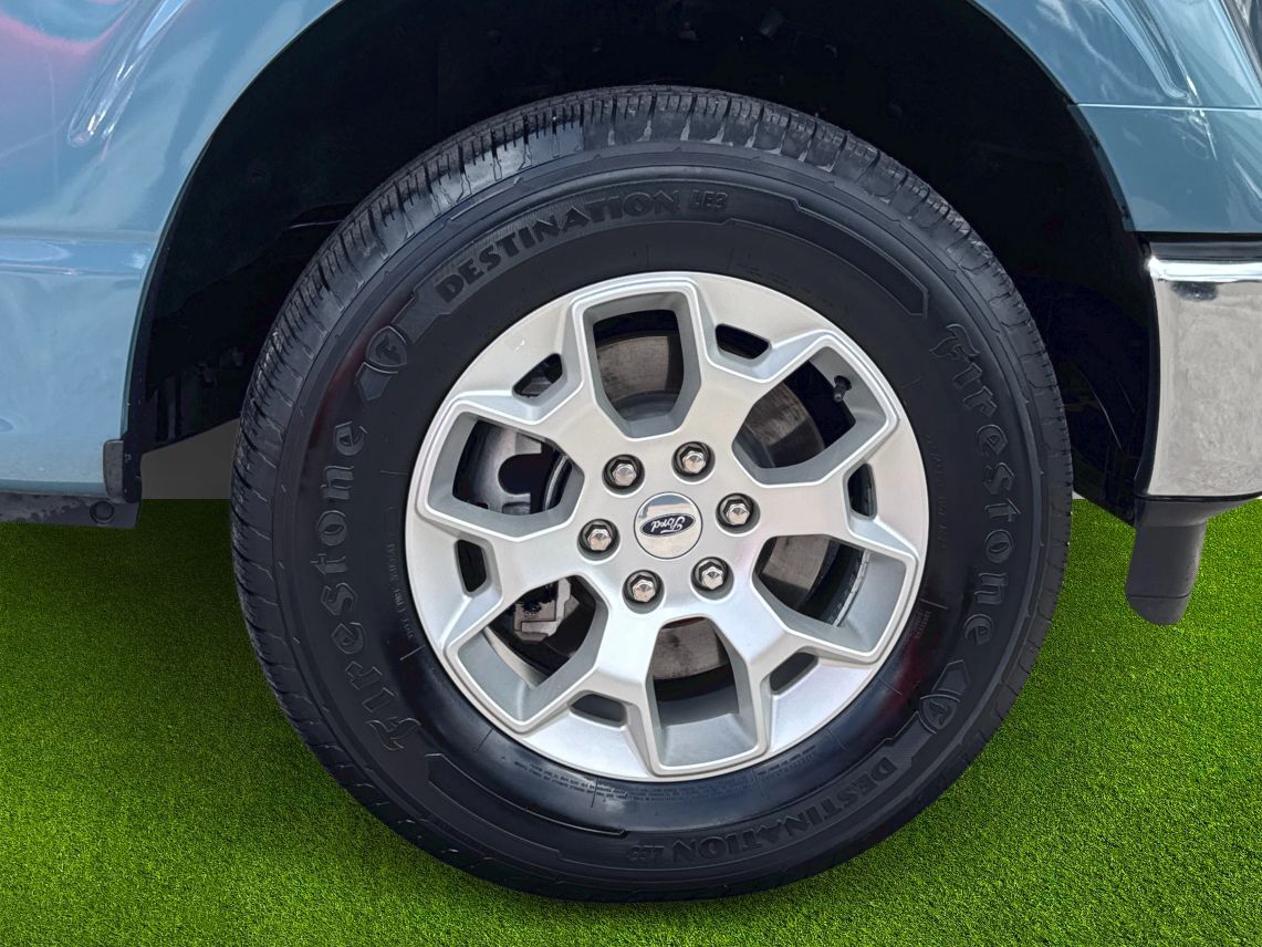 2023 Ford F150 SuperCrew Cab XLT Pickup 4D 5 1/2 ft