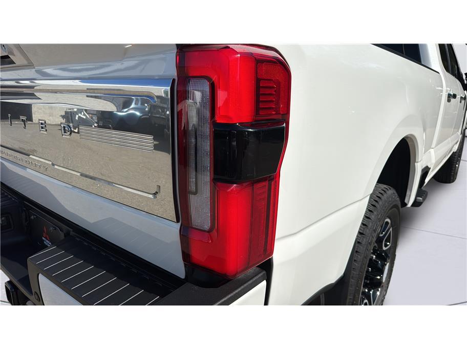 2023 Ford F350 Super Duty Crew Cab Limited Pickup 4D 8 ft Folsom CA