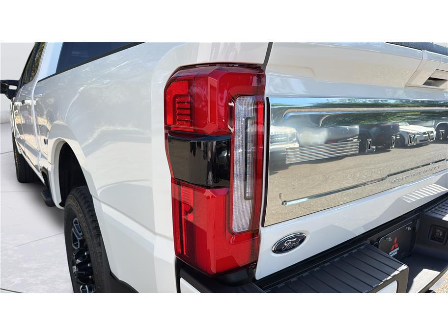 2023 Ford F350 Super Duty Crew Cab Limited Pickup 4D 8 ft Folsom CA
