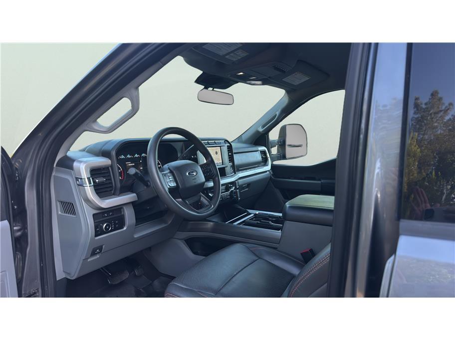 2023 Ford F350 Super Duty Crew Cab XLT Pickup 4D 6 3/4 ft Folsom CA