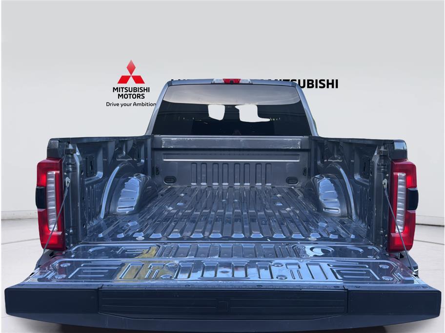 2023 Ford F350 Super Duty Crew Cab XLT Pickup 4D 6 3/4 ft Folsom CA
