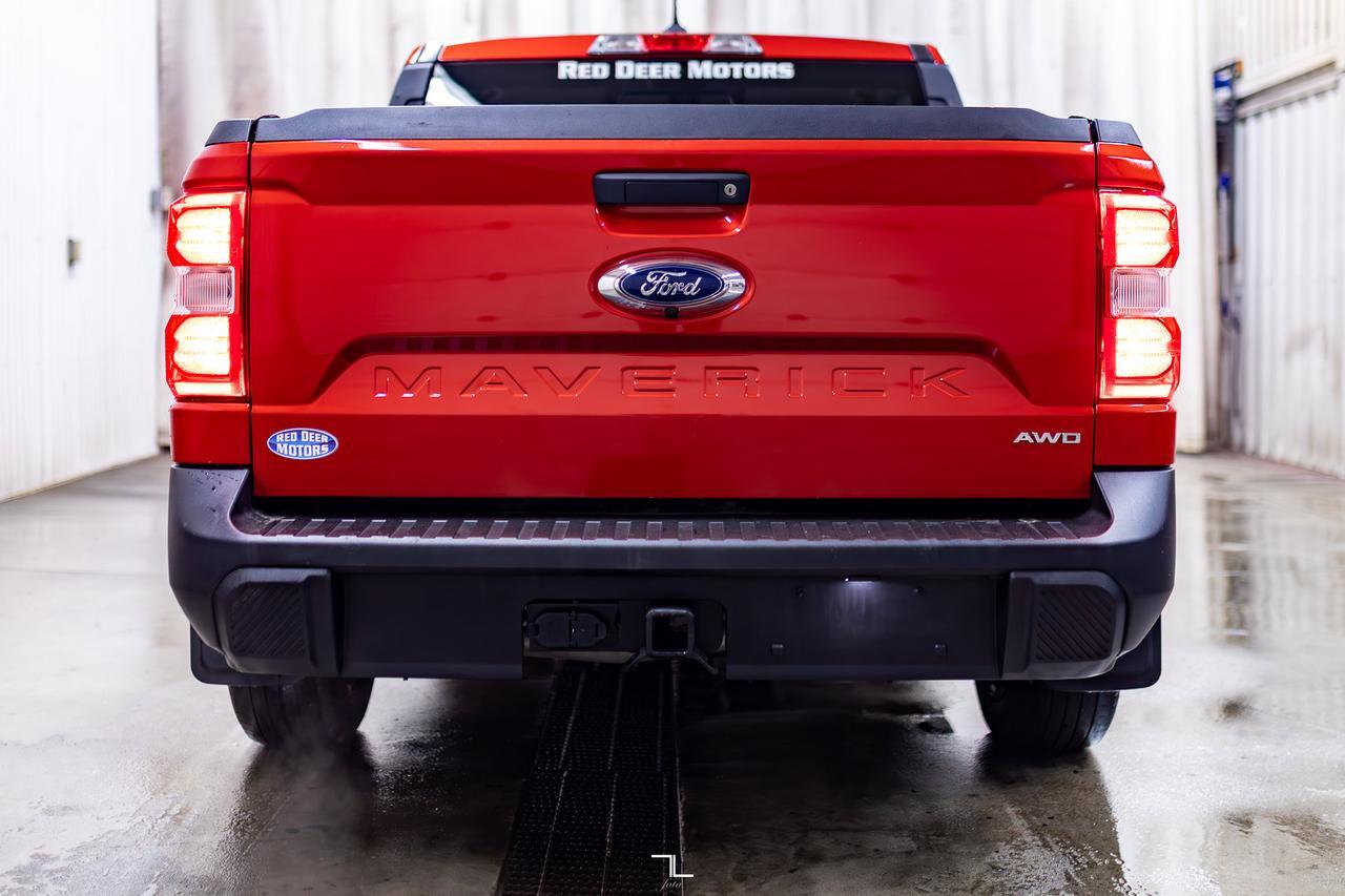 2023 Ford Maverick AWD Lariat Leather Nav BCam Red Deer AB