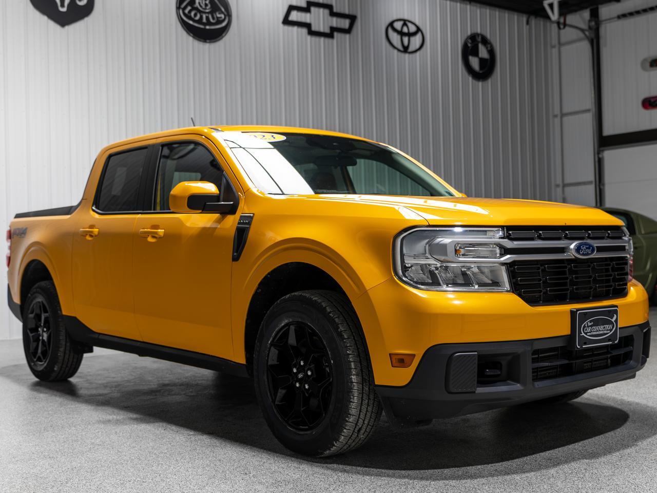 2023 Ford Maverick Lariat Crew Cab 4WD
