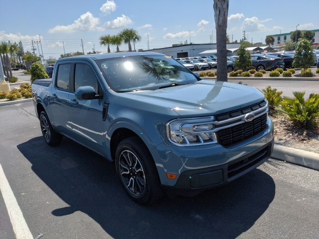2023 Ford Maverick Lariat Oshkosh WI