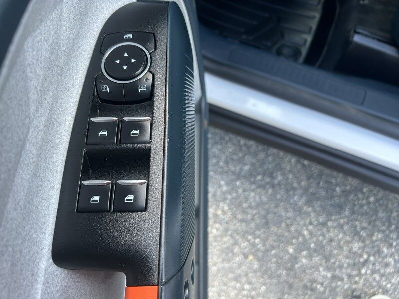 2023 Ford Maverick XLT - SUNROOF - HEATED SEATS - 1 OWNER Webster MA