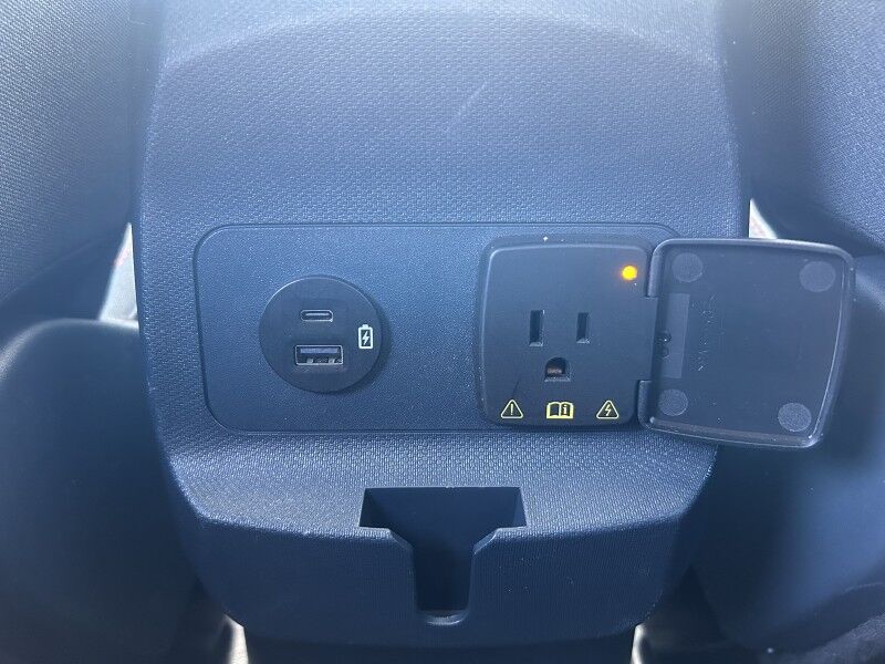 2023 Ford Maverick XLT - SUNROOF - HEATED SEATS - 1 OWNER Webster MA