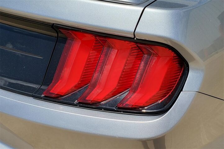 2023 Ford Mustang EcoBoost Premium  TX