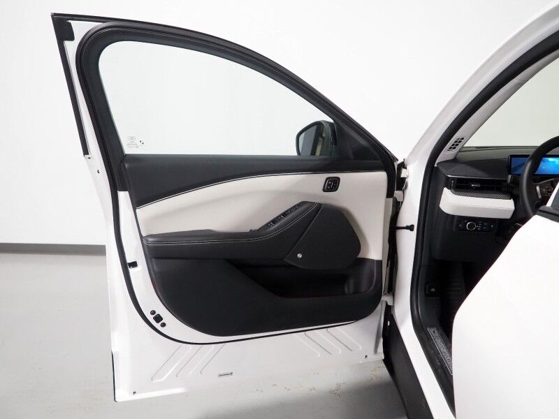 2023 Ford Mustang Mach-E Premium *EXTENDED RANGE BATTERY, PANORAMA GLASS ROOF, NAVIGATION, DIGITAL COCKPIT, SAFETY ALERTS, ADAPTIVE CRUISE, 360 VIEW CAMERAS, HEATED SEATS/STEERING, BANG & OLUFSEN, WIRELESS CHARGING, APPLE CARPLAY Round Rock TX