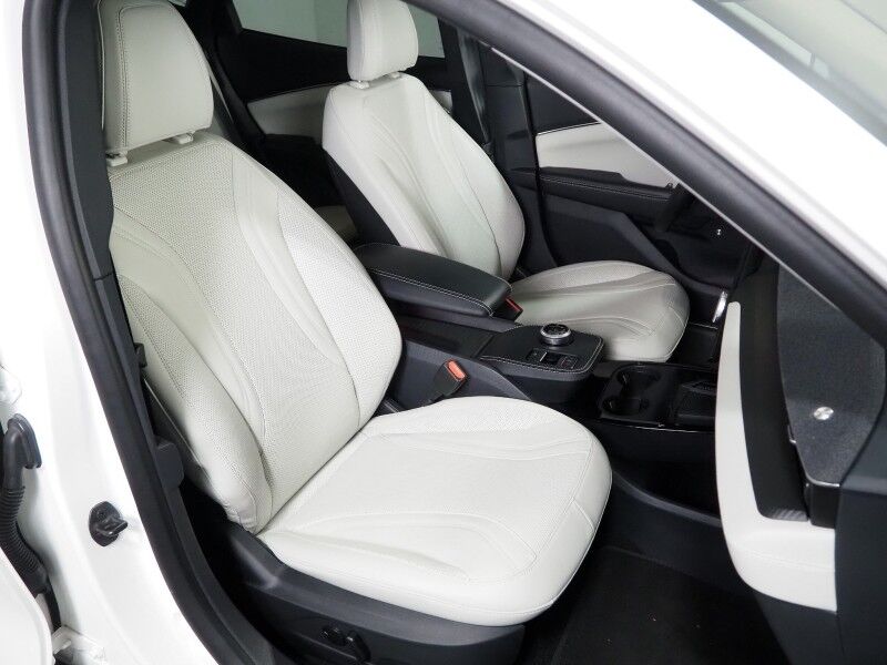 2023 Ford Mustang Mach-E Premium *EXTENDED RANGE BATTERY, PANORAMA GLASS ROOF, NAVIGATION, DIGITAL COCKPIT, SAFETY ALERTS, ADAPTIVE CRUISE, 360 VIEW CAMERAS, HEATED SEATS/STEERING, BANG & OLUFSEN, WIRELESS CHARGING, APPLE CARPLAY