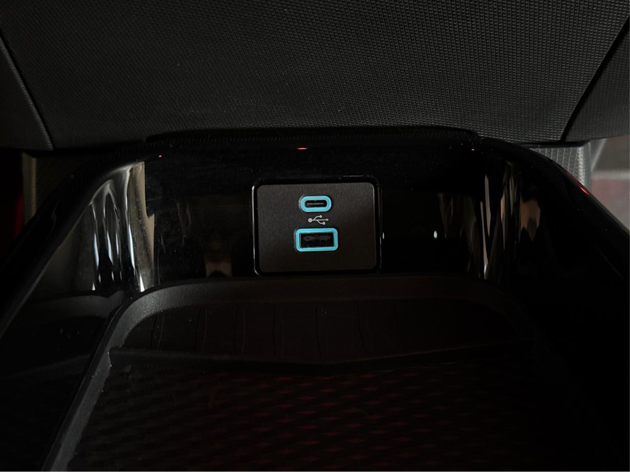 2023 Ford Mustang Mach-E Premium / ONE OWNER / NO ACCIDENT/CLEAN CARFAX Richmond Hill ON