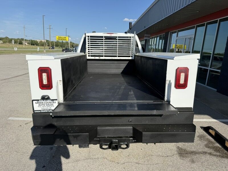 2023 Ford Super Crew F-250 6.8L V8 4x4 Utility XL Collinsville OK