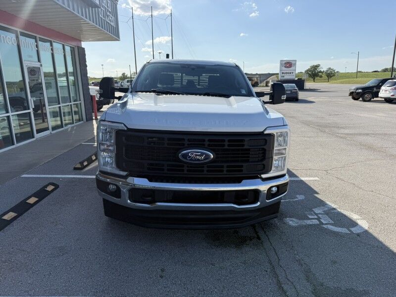 2023 Ford Super Crew F-250 6.8L V8 4x4 Utility XL Collinsville OK