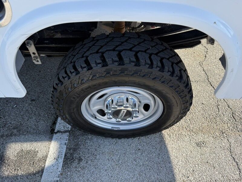 2023 Ford Super Crew F-250 6.8L V8 4x4 Utility XL Collinsville OK