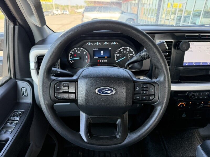 2023 Ford Super Crew F-350 DRW 4x4 6.8L V8 Flatbed XL Collinsville OK