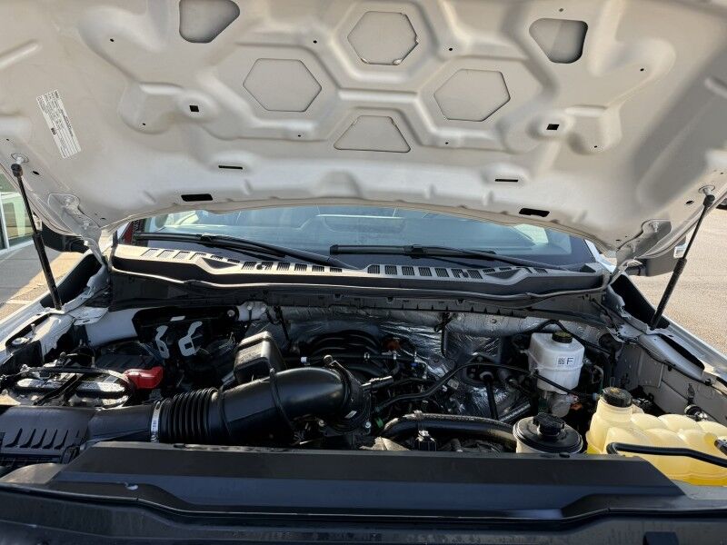 2023 Ford Super Crew F-350 DRW 4x4 6.8L V8 Flatbed XL Collinsville OK