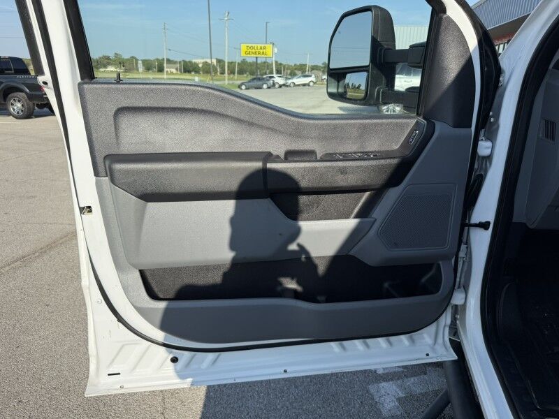 2023 Ford Super Crew F-350 DRW 4x4 6.8L V8 Flatbed XL Collinsville OK