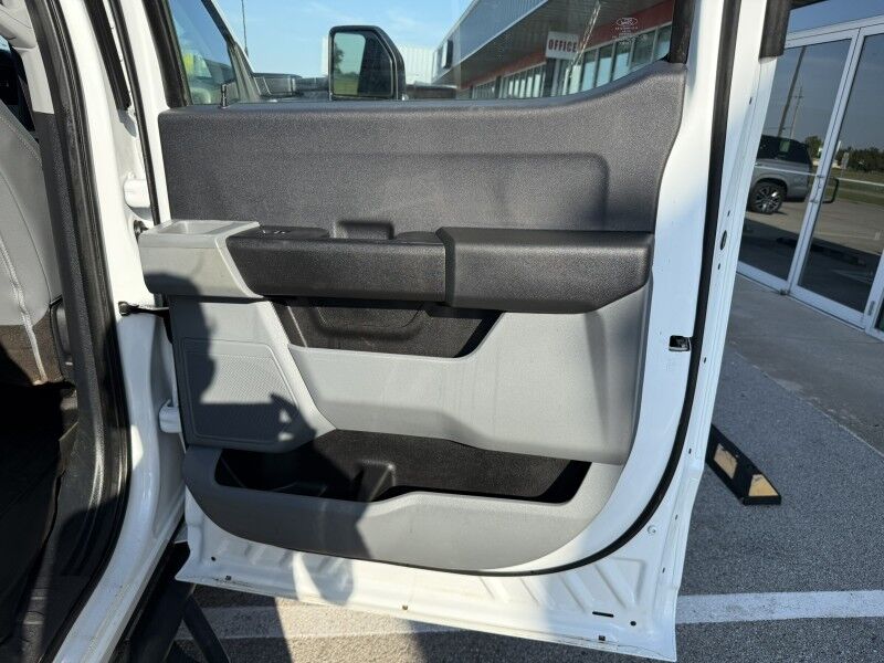 2023 Ford Super Crew F-350 DRW 4x4 6.8L V8 Flatbed XL Collinsville OK