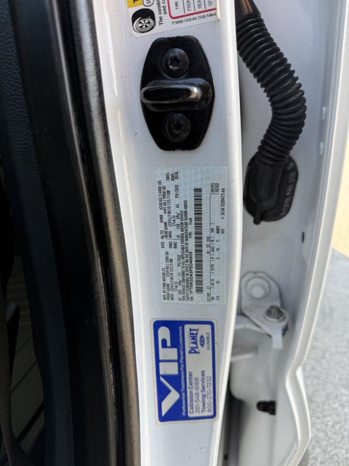 2023 Ford Super Crew F-350 DRW 4x4 6.8L V8 Flatbed XL Collinsville OK