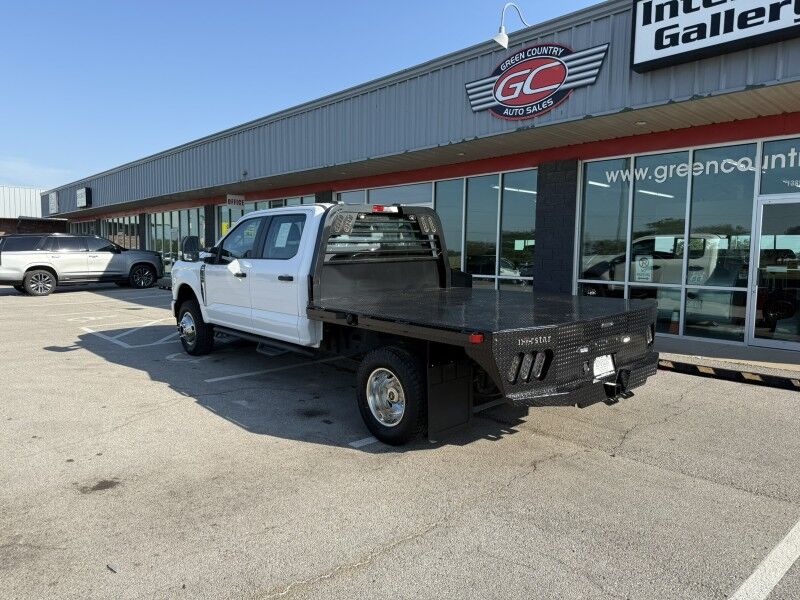 2023 Ford Super Crew F-350 DRW 4x4 6.8L V8 Flatbed XL Collinsville OK