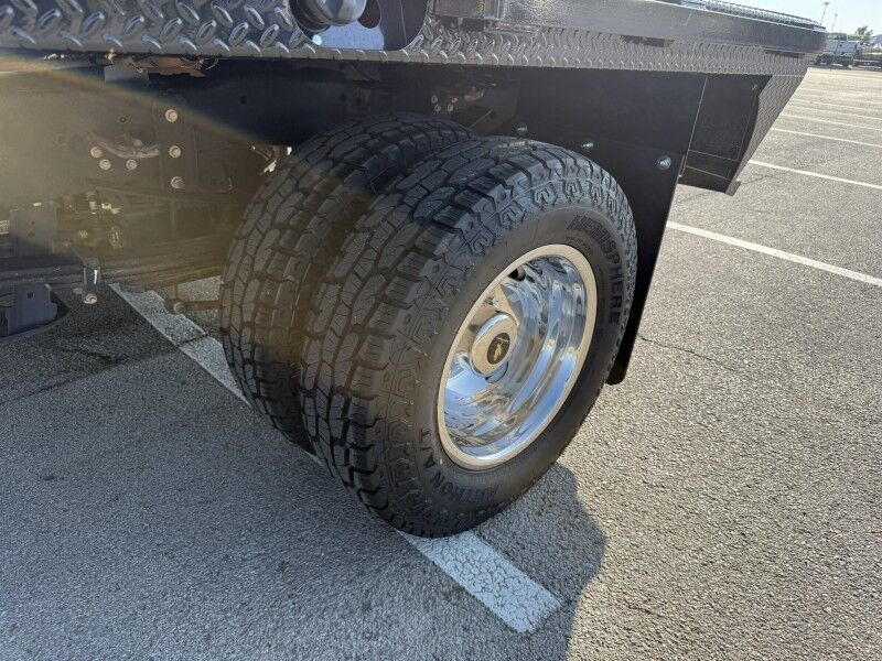 2023 Ford Super Crew F-350 DRW 4x4 6.8L V8 Flatbed XL Collinsville OK