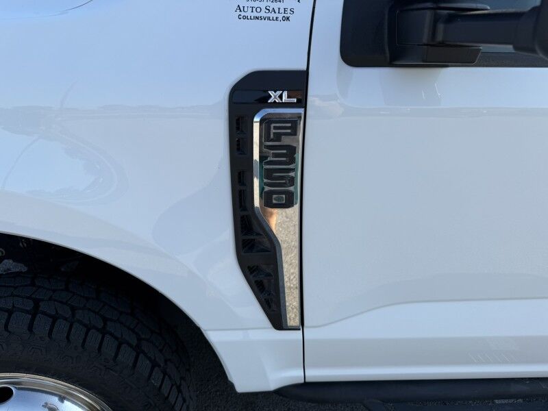 2023 Ford Super Crew F-350 DRW 4x4 6.8L V8 Flatbed XL Collinsville OK