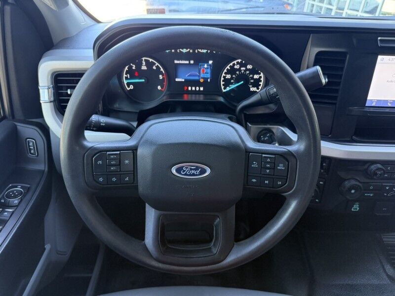 2023 Ford Super Crew F-350 DRW 7.3L 4x4 Utility 82k mi's XL Collinsville OK