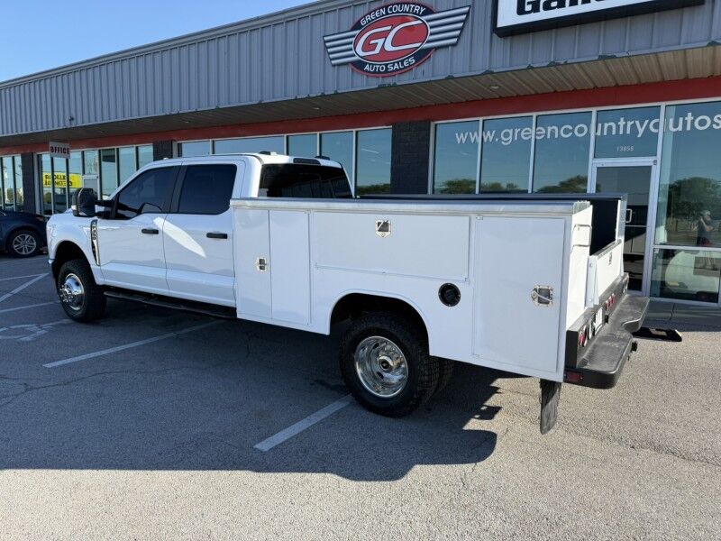 2023 Ford Super Crew F-350 DRW 7.3L 4x4 Utility 82k mi's XL Collinsville OK