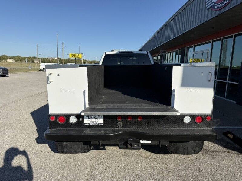 2023 Ford Super Crew F-350 DRW 7.3L 4x4 Utility 82k mi's XL Collinsville OK