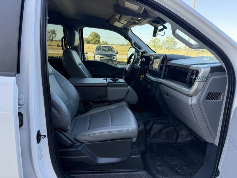 2023 Ford Super Crew F-350 DRW 7.3L 4x4 Utility 82k mi's XL Collinsville OK