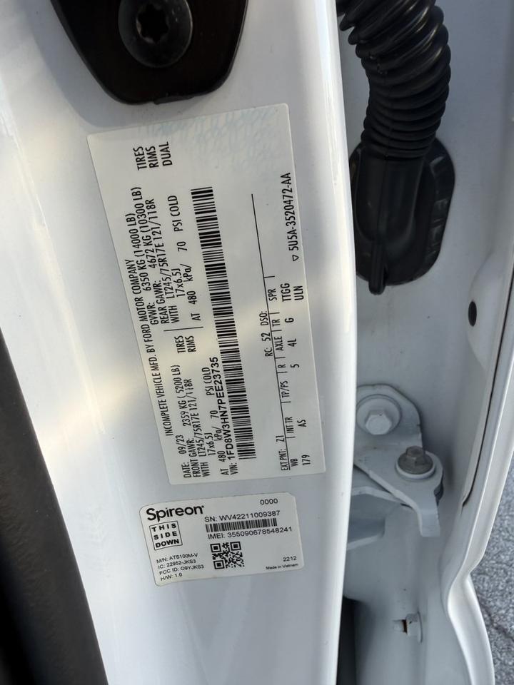 2023 Ford Super Crew F-350 DRW 7.3L 4x4 Utility 82k mi's XL Collinsville OK