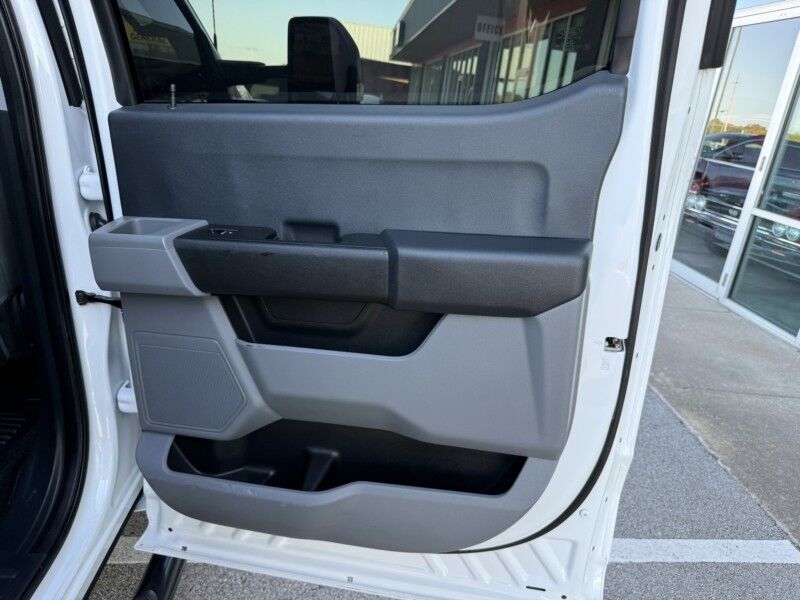 2023 Ford Super Crew F-350 DRW 7.3L 4x4 Utility 82k mi's XL Collinsville OK