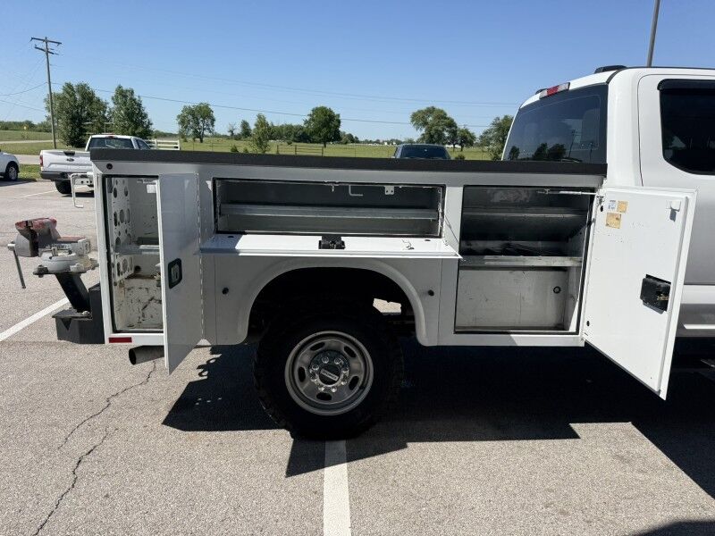 2023 Ford Super Duty F-250 4x4 Utility XL Collinsville OK