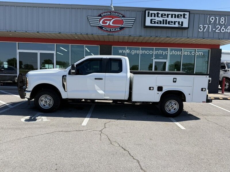 2023 Ford Super Duty F-250 4x4 Utility XL Collinsville OK