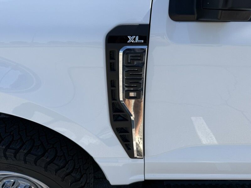 2023 Ford Super Duty F-250 4x4 Utility XL Collinsville OK