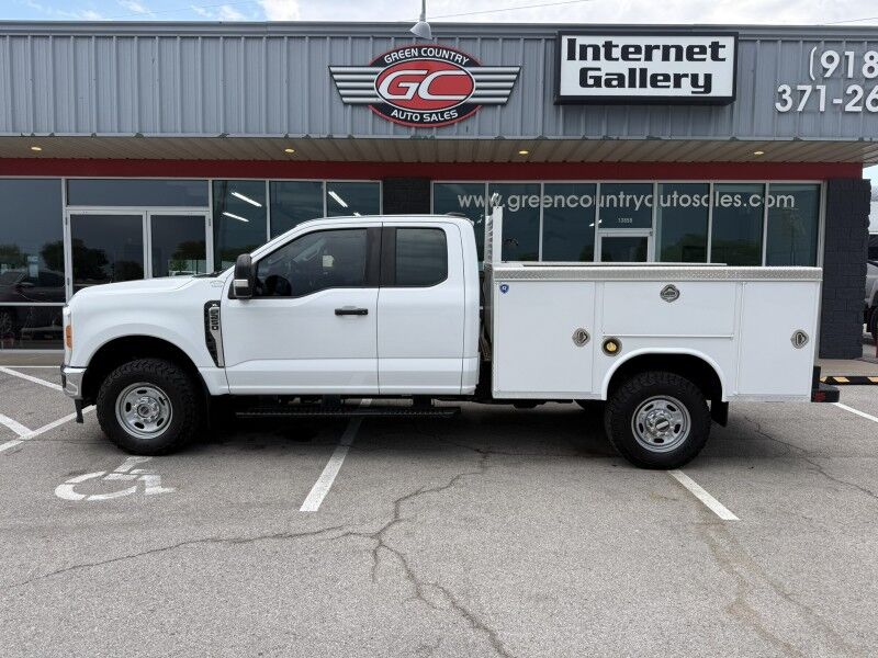 2023 Ford Super Duty F-250 4x4 Utility XL Collinsville OK