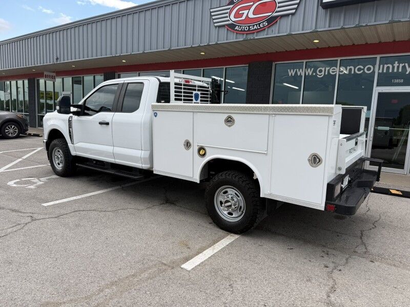2023 Ford Super Duty F-250 4x4 Utility XL Collinsville OK