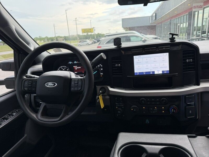 2023 Ford Super Duty F-250 4x4 Utility XL Collinsville OK